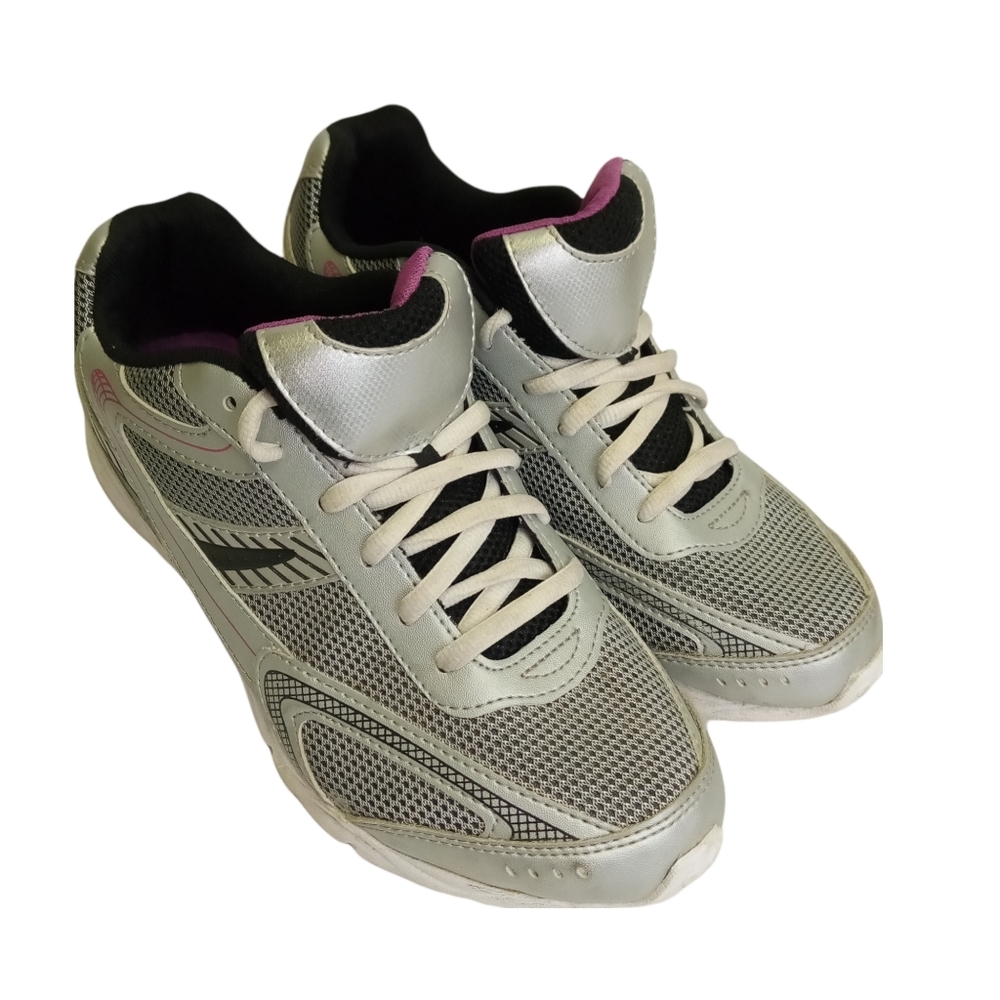 Women's Cross Trekkers Tennis Shoes 9